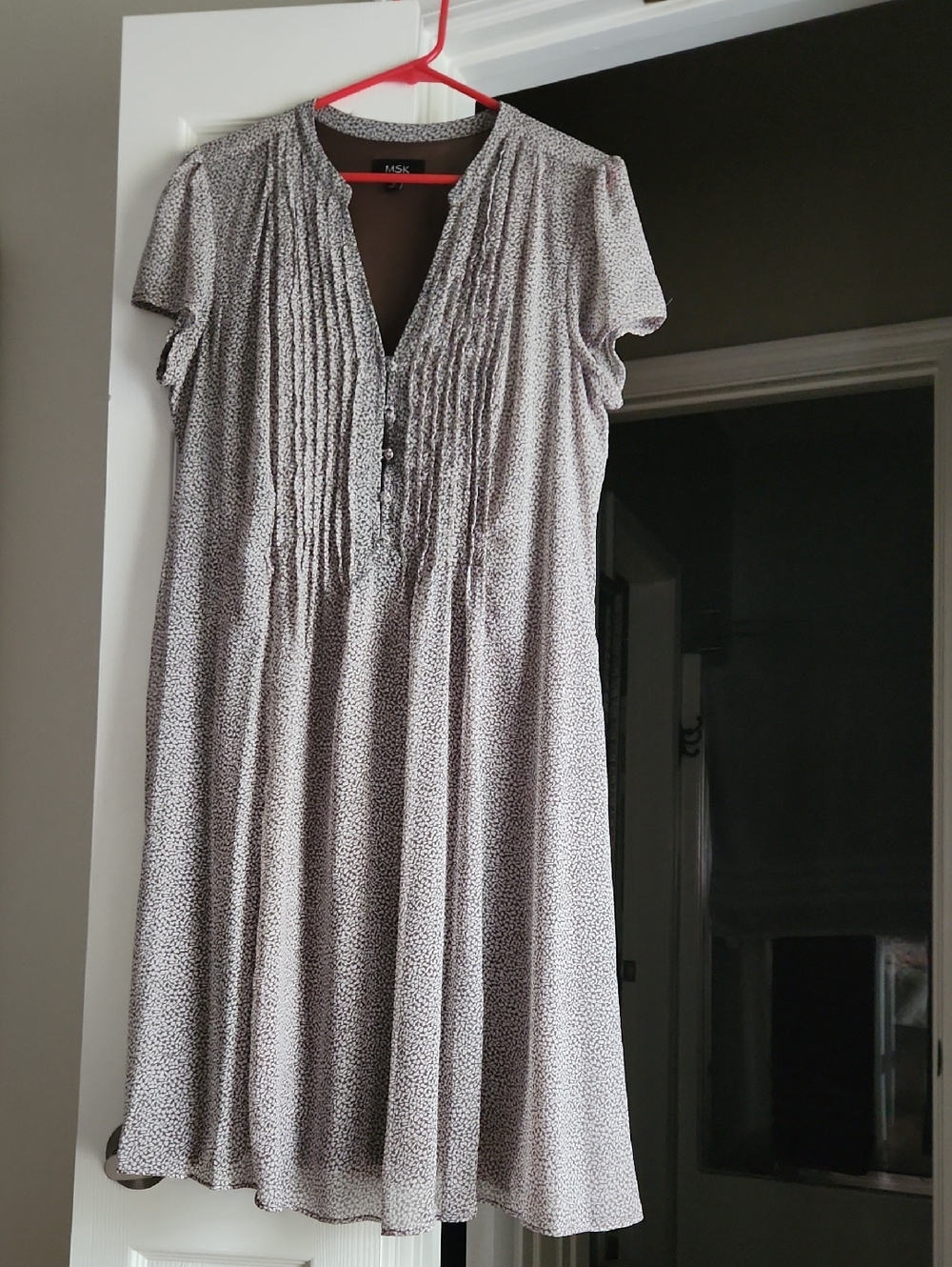 MSK Light Brown And White Printed Pleated Midi Dress